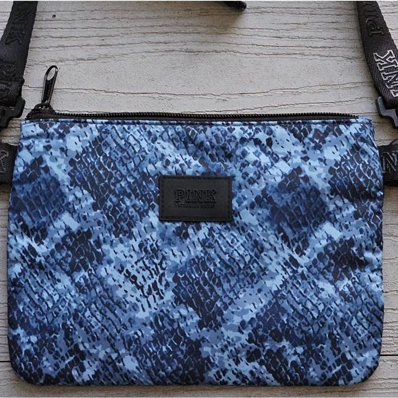 PINK VICTORIA'S SECRET ADJUSTABLE CROSSBODY WORKOUT SHOULDER BAG. BLUE CROCODILE - Picture 11 of 11